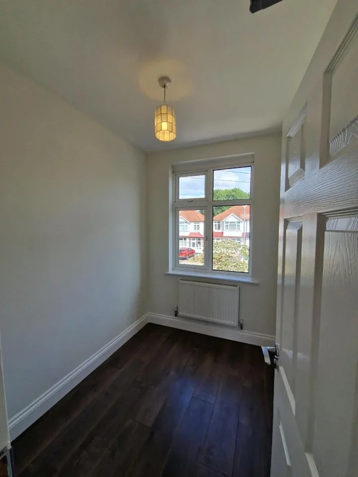 House Largewood Avenue in Greater London