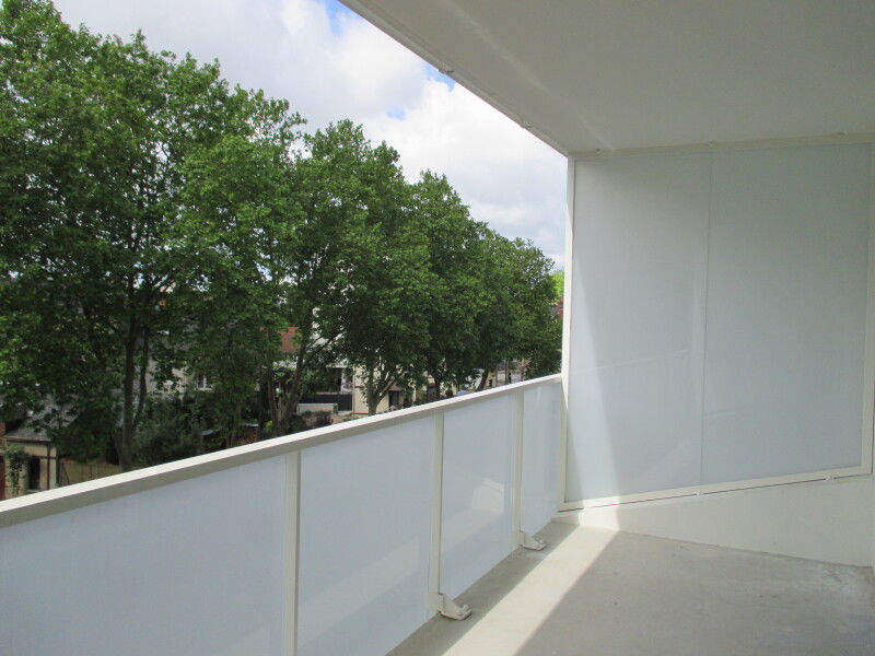 Flat Boulevard de Québec in Orléans