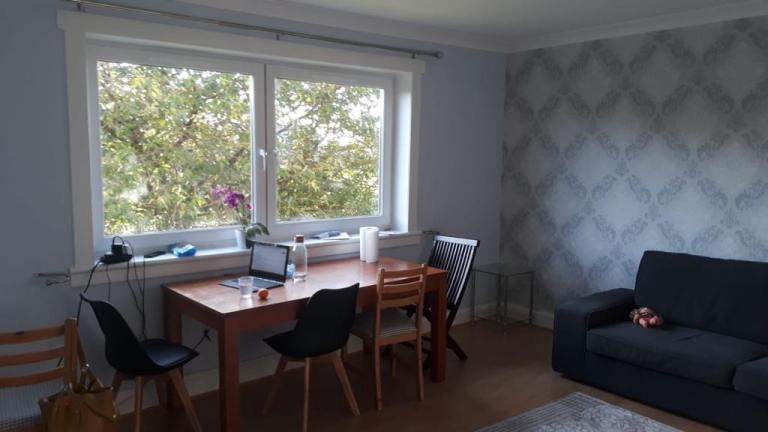 Flat Parkhead Drive in City of Edinburgh