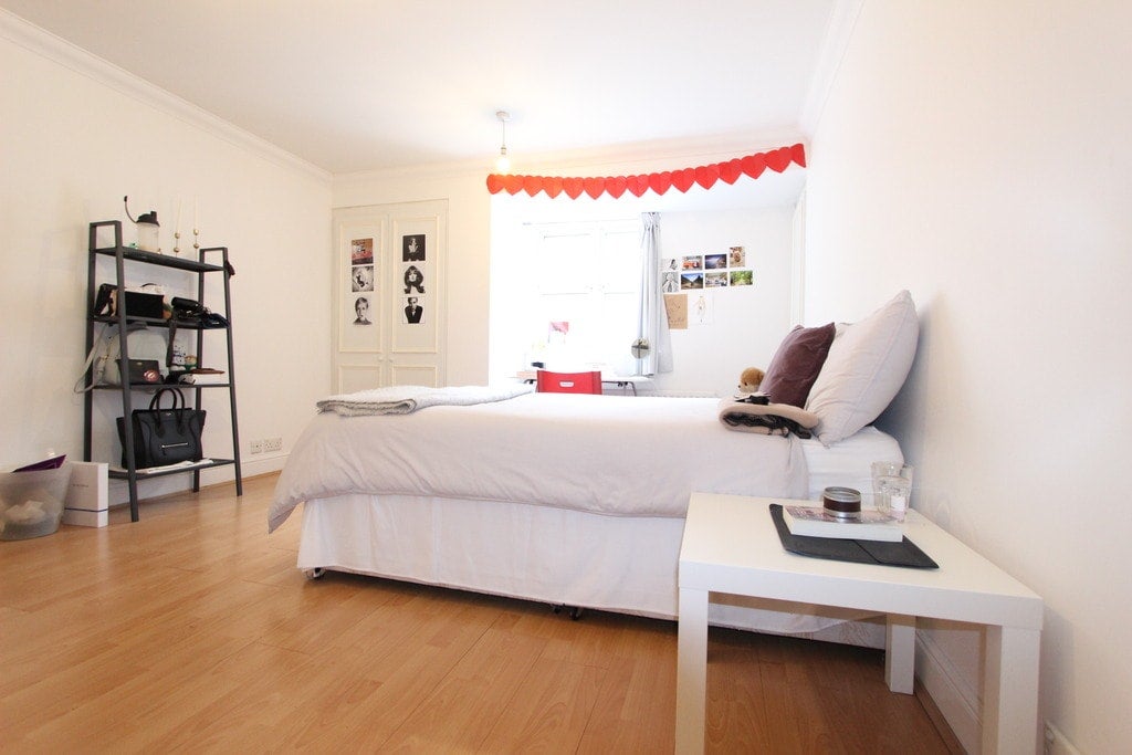 Flat Lisson Grove in City of Westminster