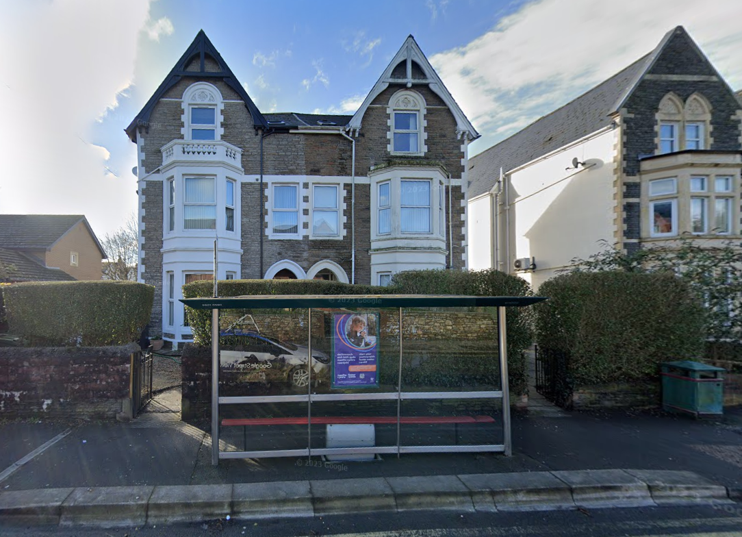 Flat Romilly Road in Cardiff