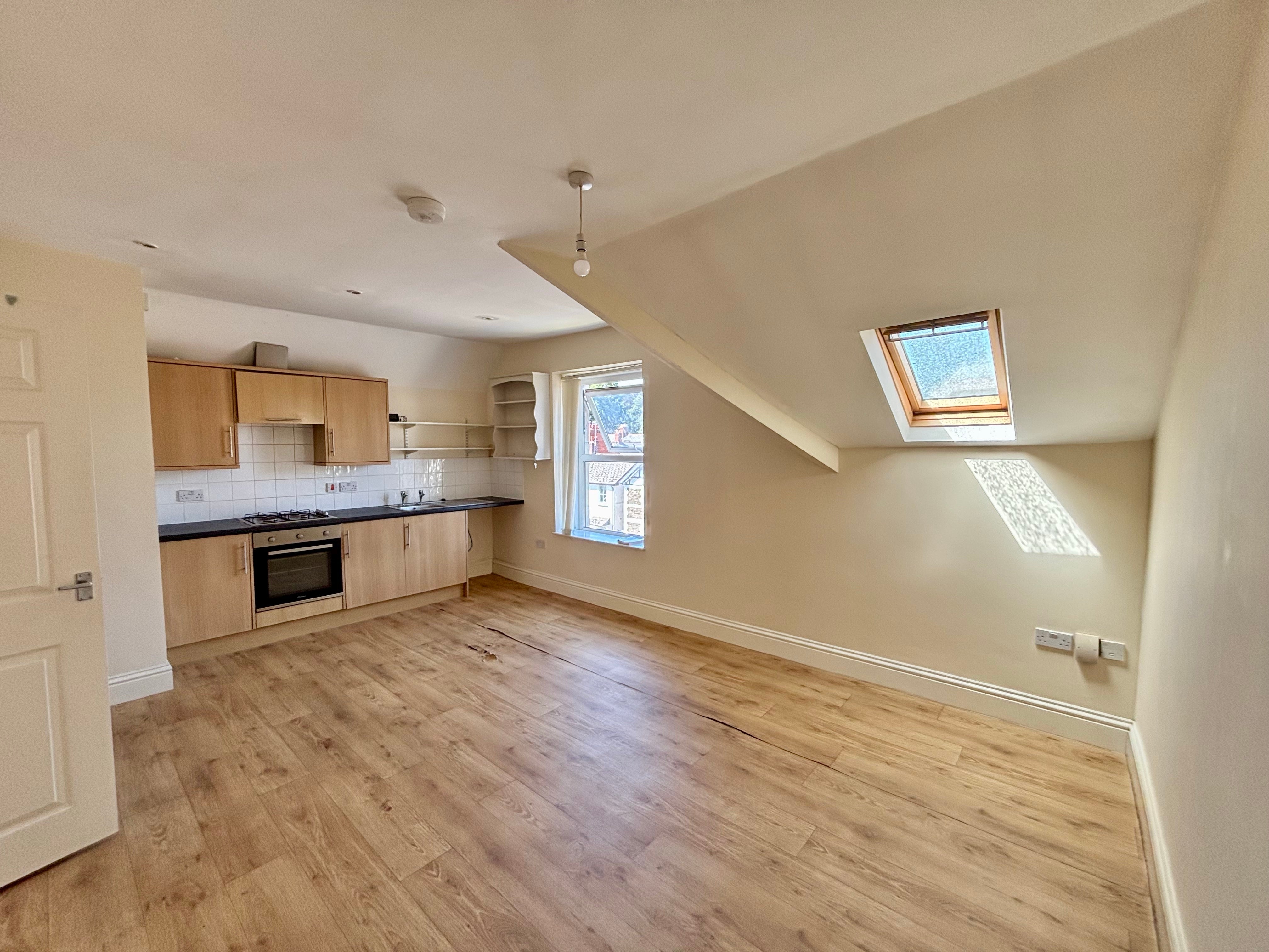 Flat Romilly Road in Cardiff