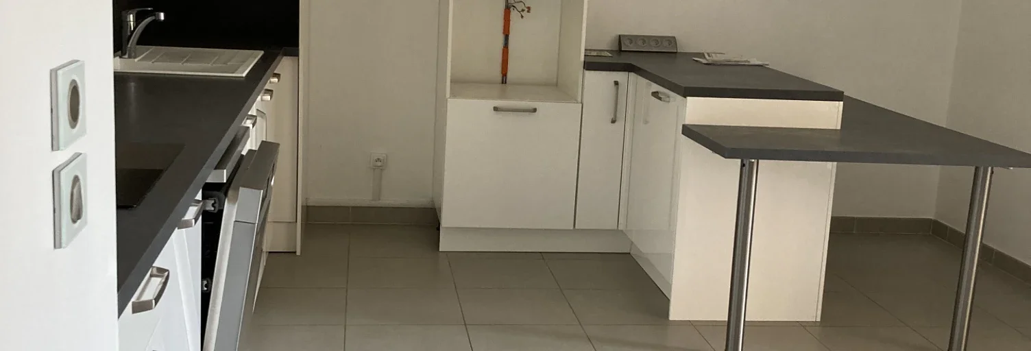 Flat Chemin du Père Éternel in Hyères