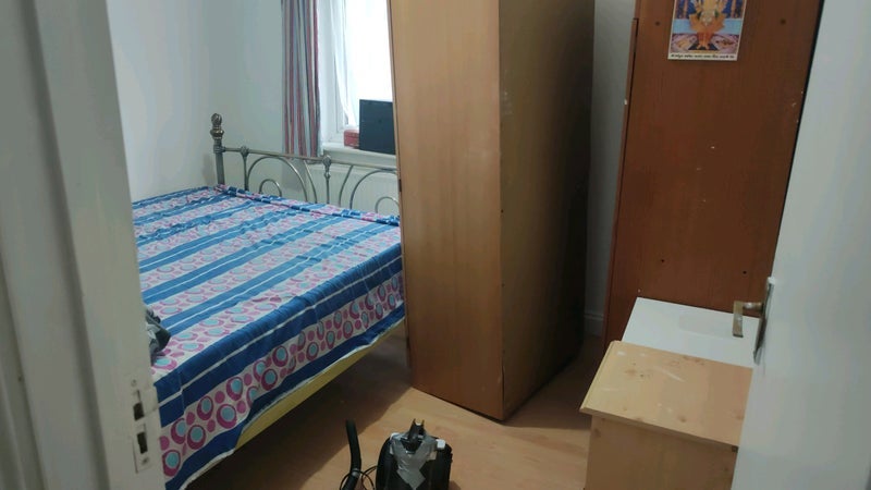 Room Elmstead Avenue in Greater London