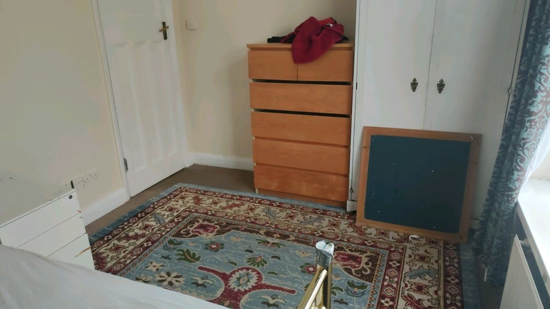 Room Elmstead Avenue in Greater London
