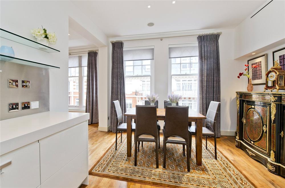 Flat Gloucester Place in City of Westminster