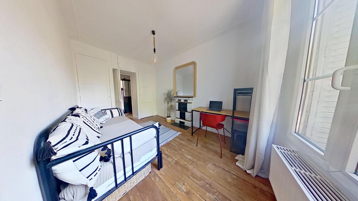 Flat Boulevard de Clichy in Paris