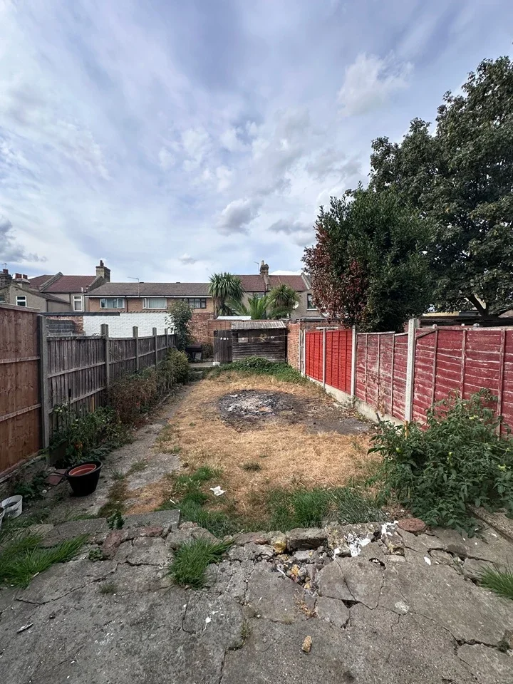 House Hunter Road in Greater London