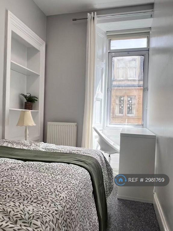 Flat Buccleuch Terrace in City of Edinburgh