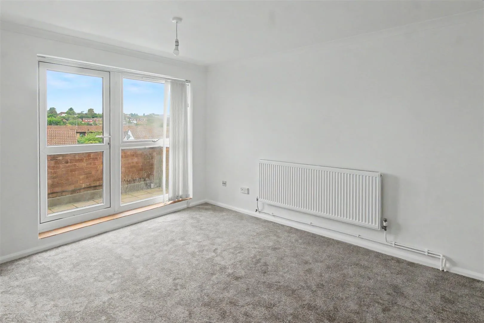Flat Carwood Road in Nottingham