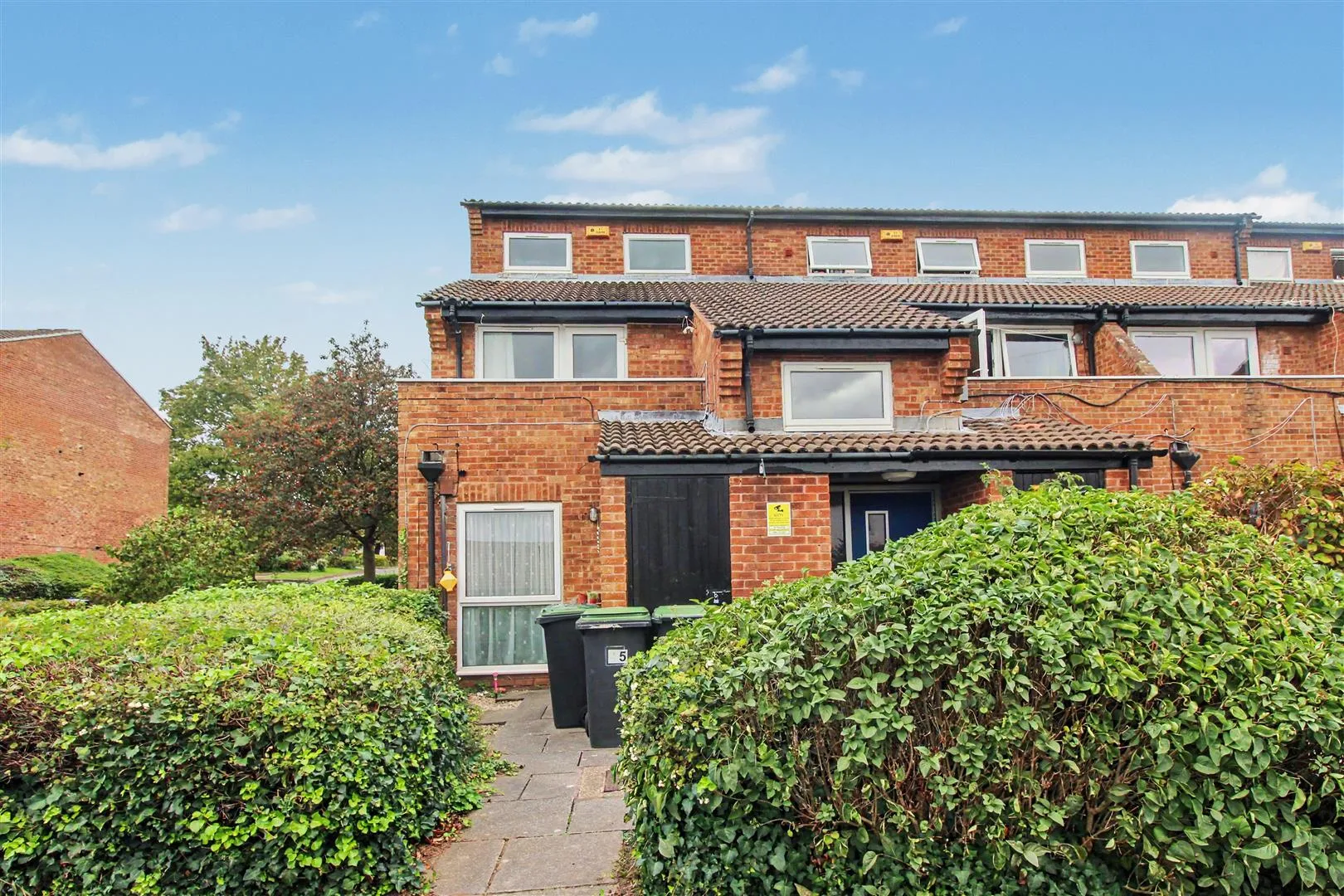 Flat Carwood Road in Nottingham