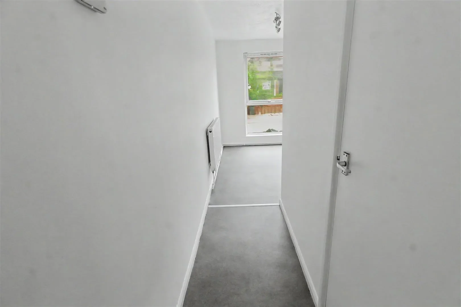 Flat Carwood Road in Nottingham