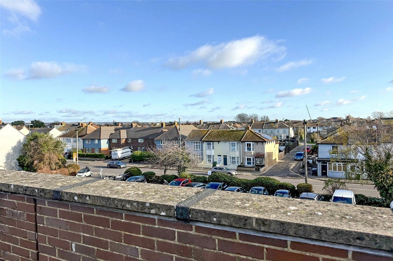 Flat Wick Street in Arun