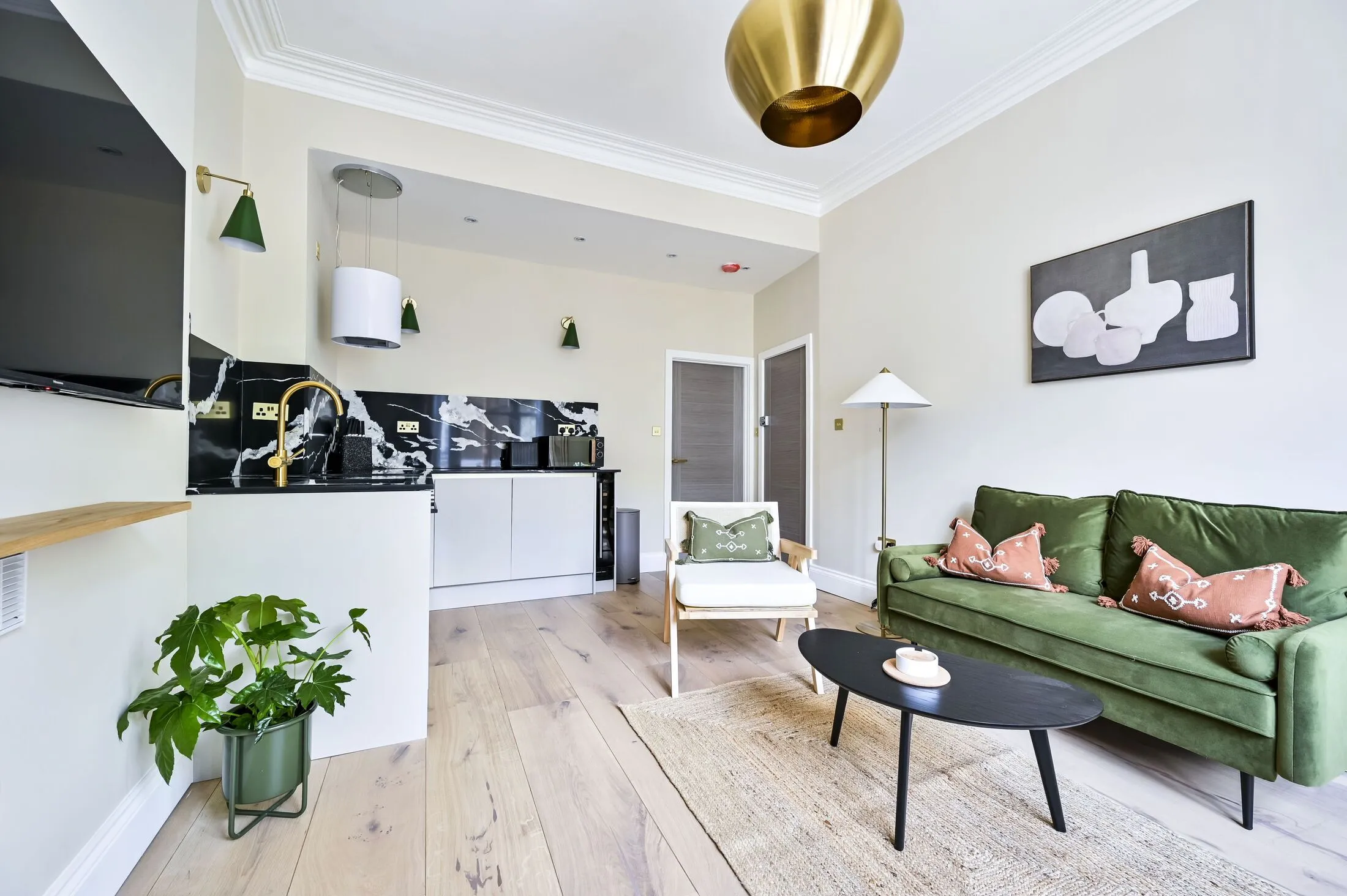 Flat Richmond Way in Greater London