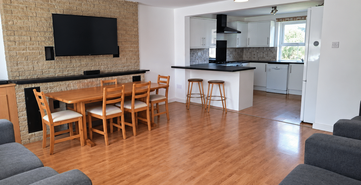 House Eltham Rise in Leeds