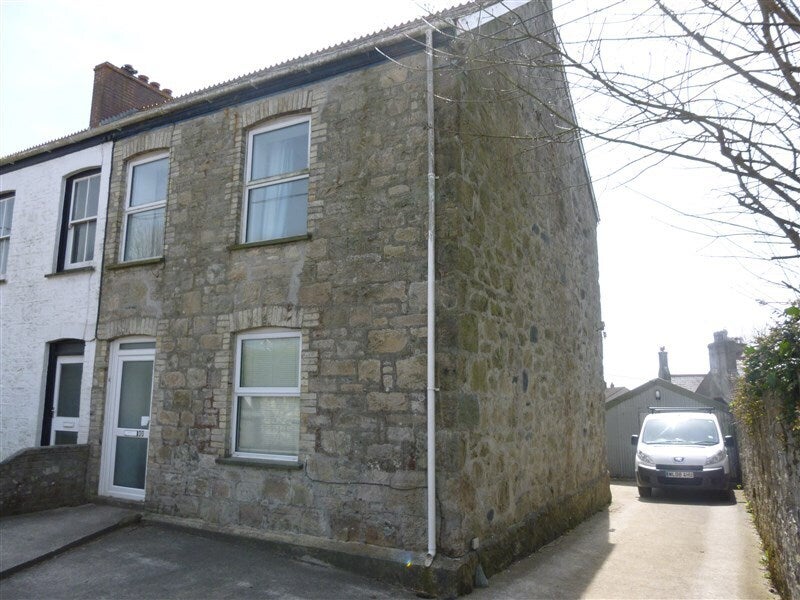 Flat Edgcumbe Road in St. Austell