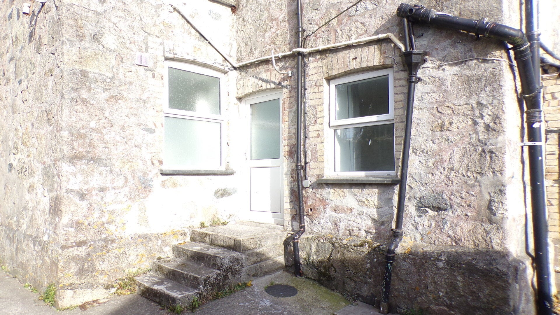 Flat Edgcumbe Road in St. Austell