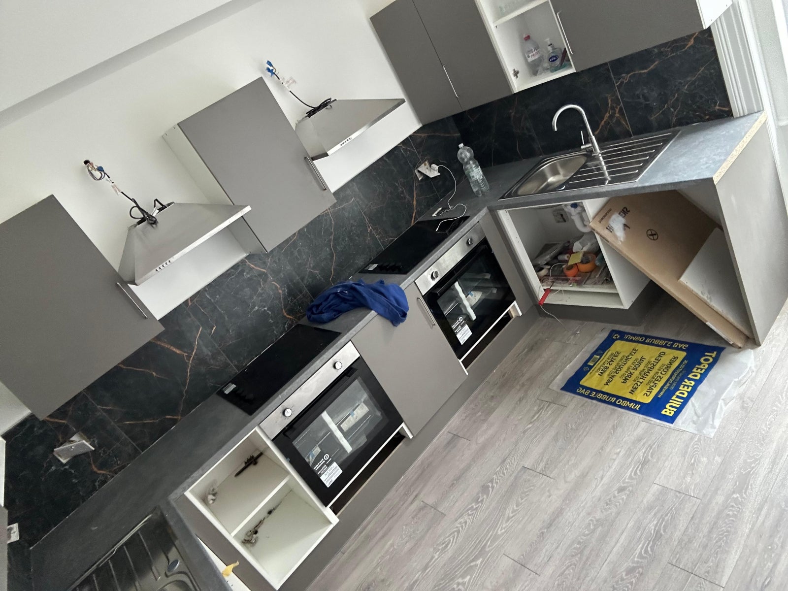 Room Upper Clapton Road in Greater London