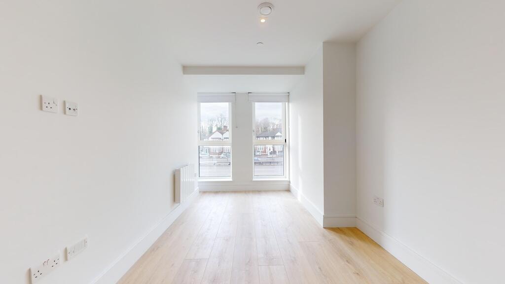 Flat Beverley Way in Greater London