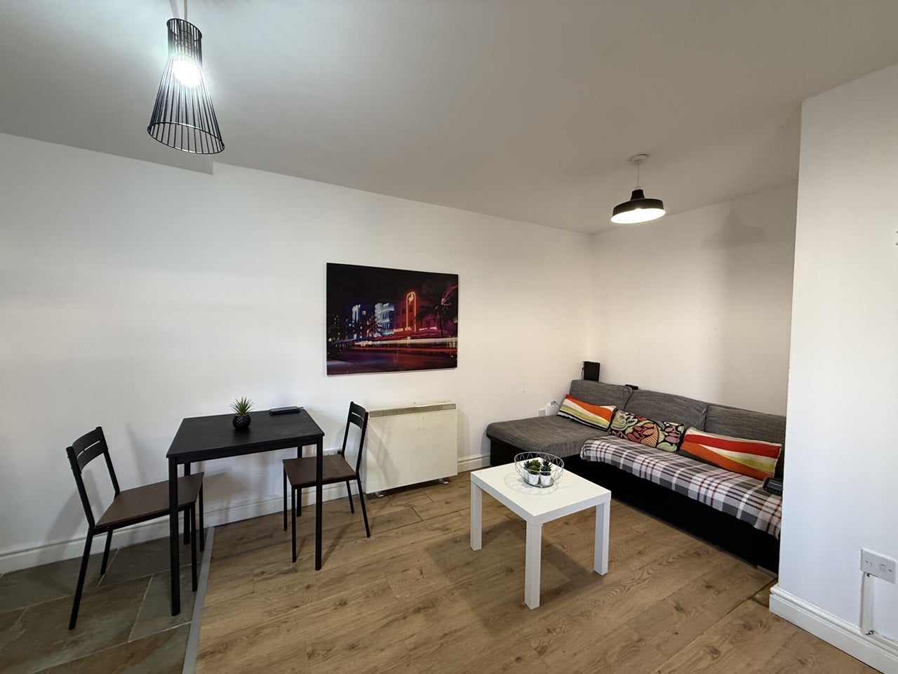 Flat Cyprus Road in Leicester