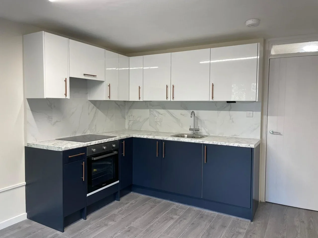 Flat Clarendon Rise in Greater London
