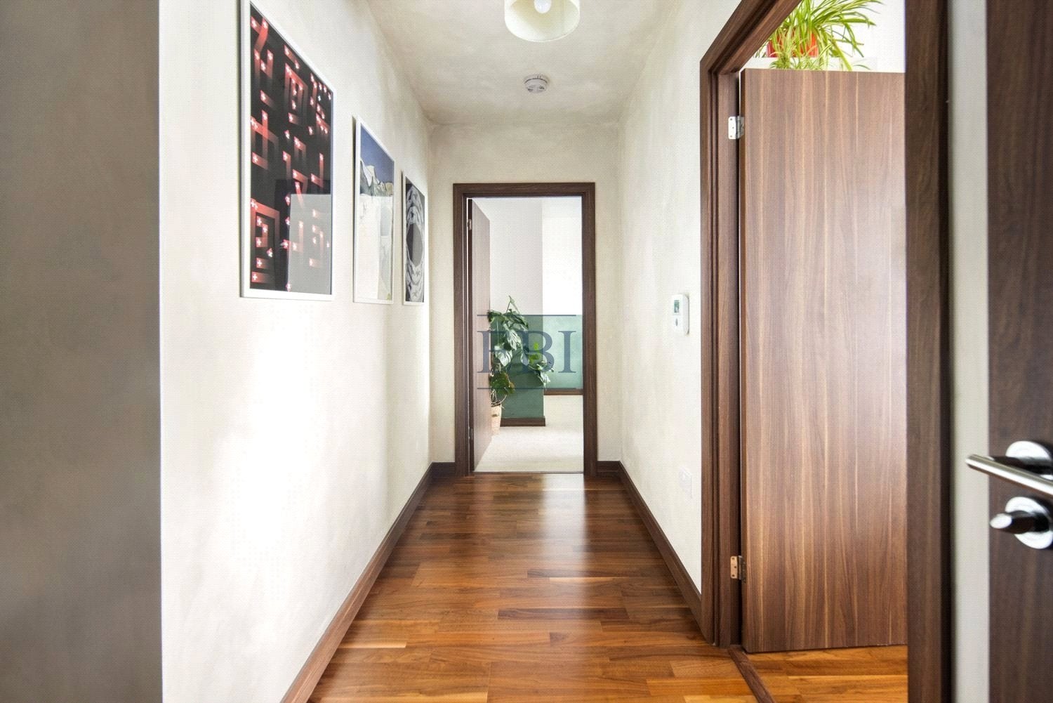 Flat Woodberry Down in Greater London