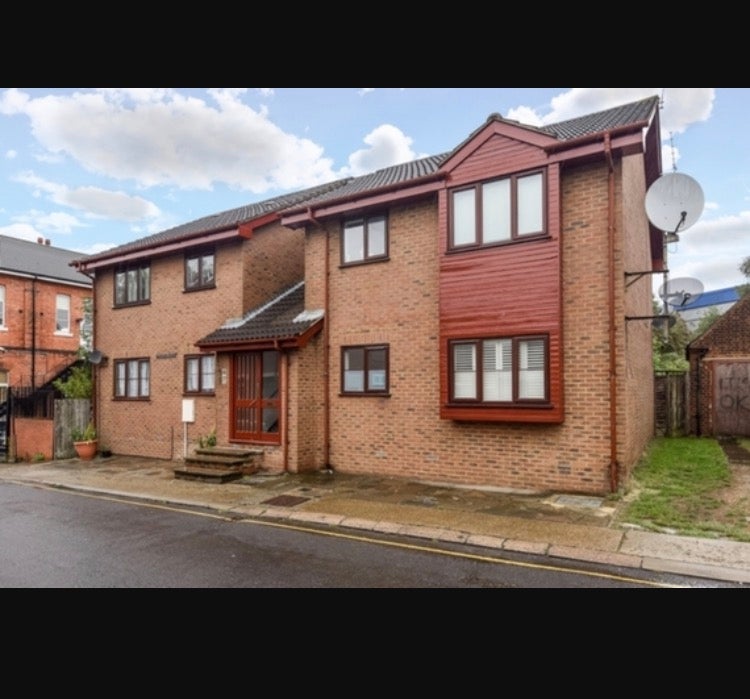 Flat Edgware Road in Greater London