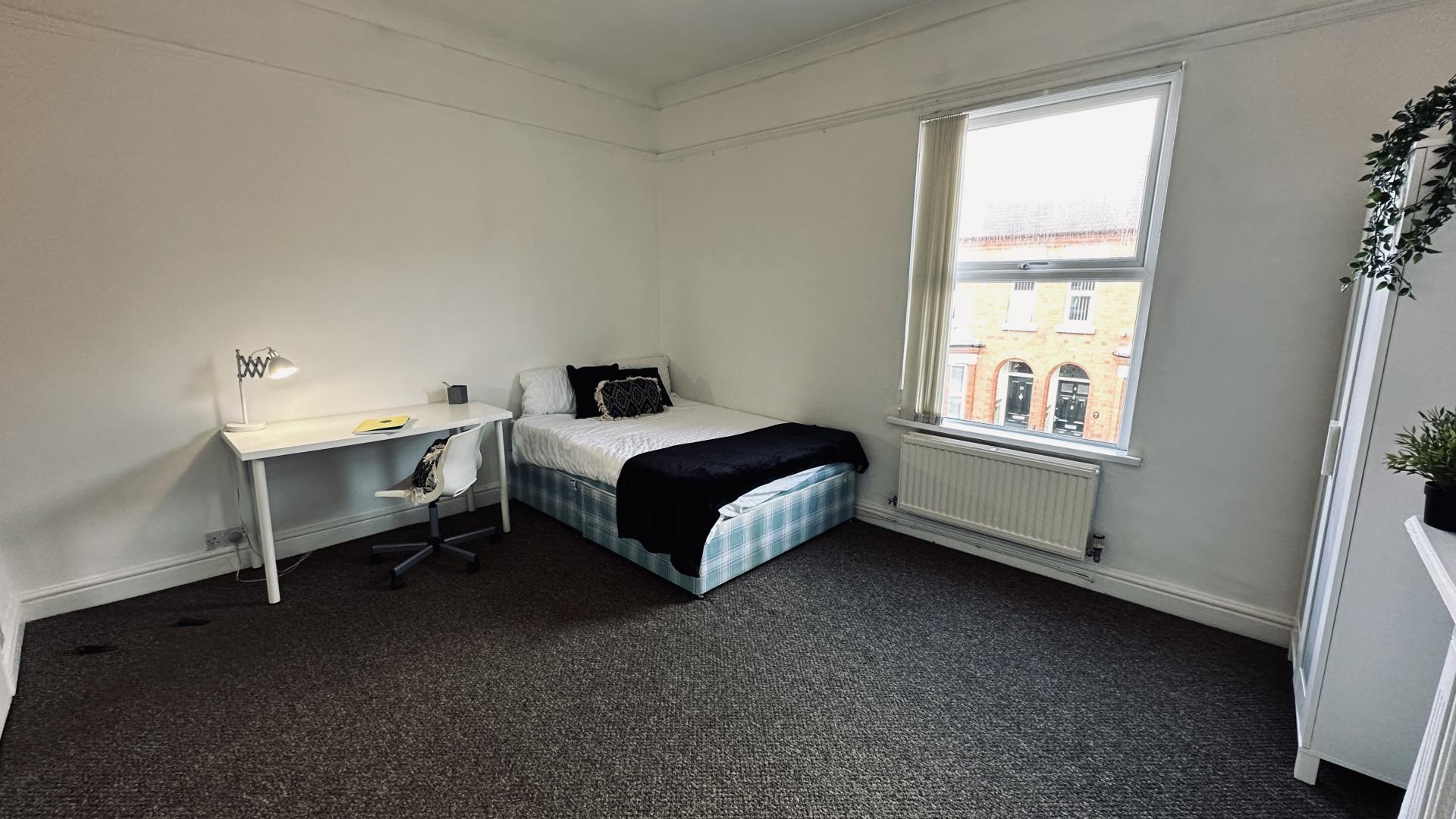 Room Salisbury Street in Chester