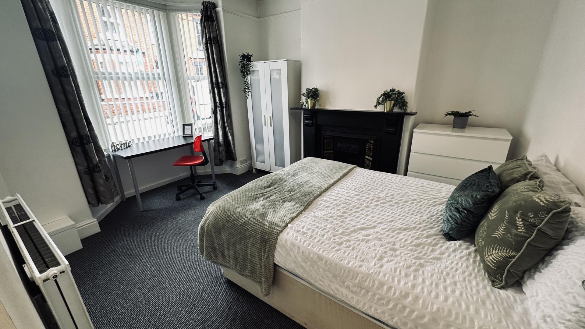 Room Salisbury Street in Chester
