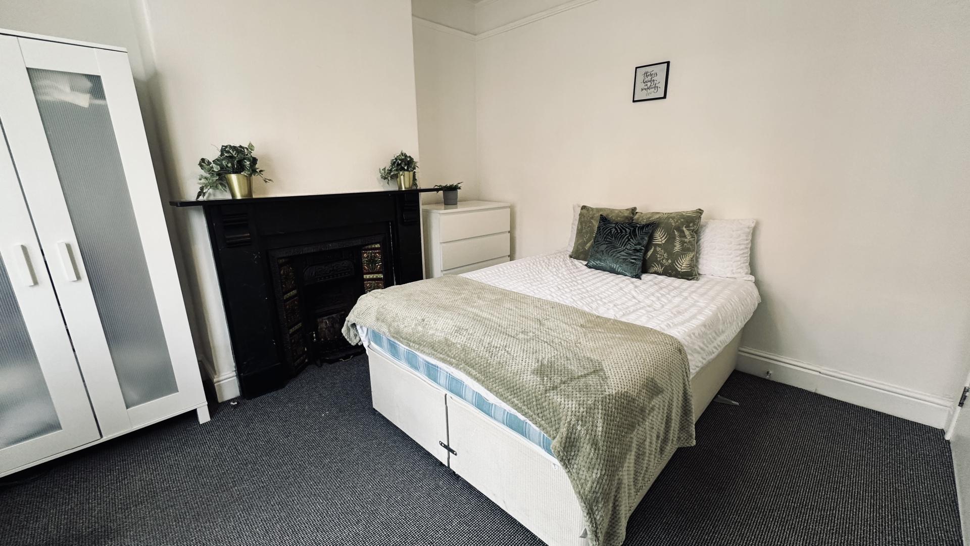 Room Salisbury Street in Chester