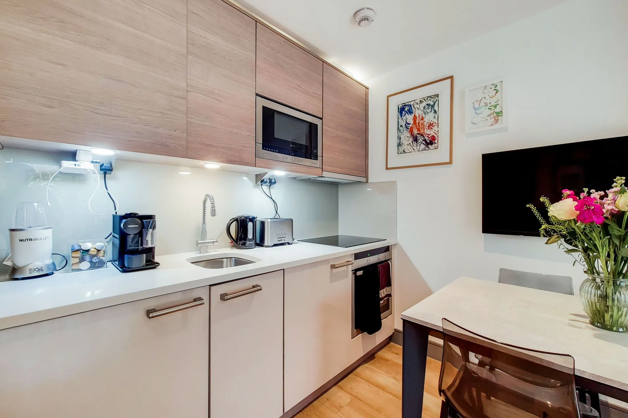 Flat Imperial Road in Greater London