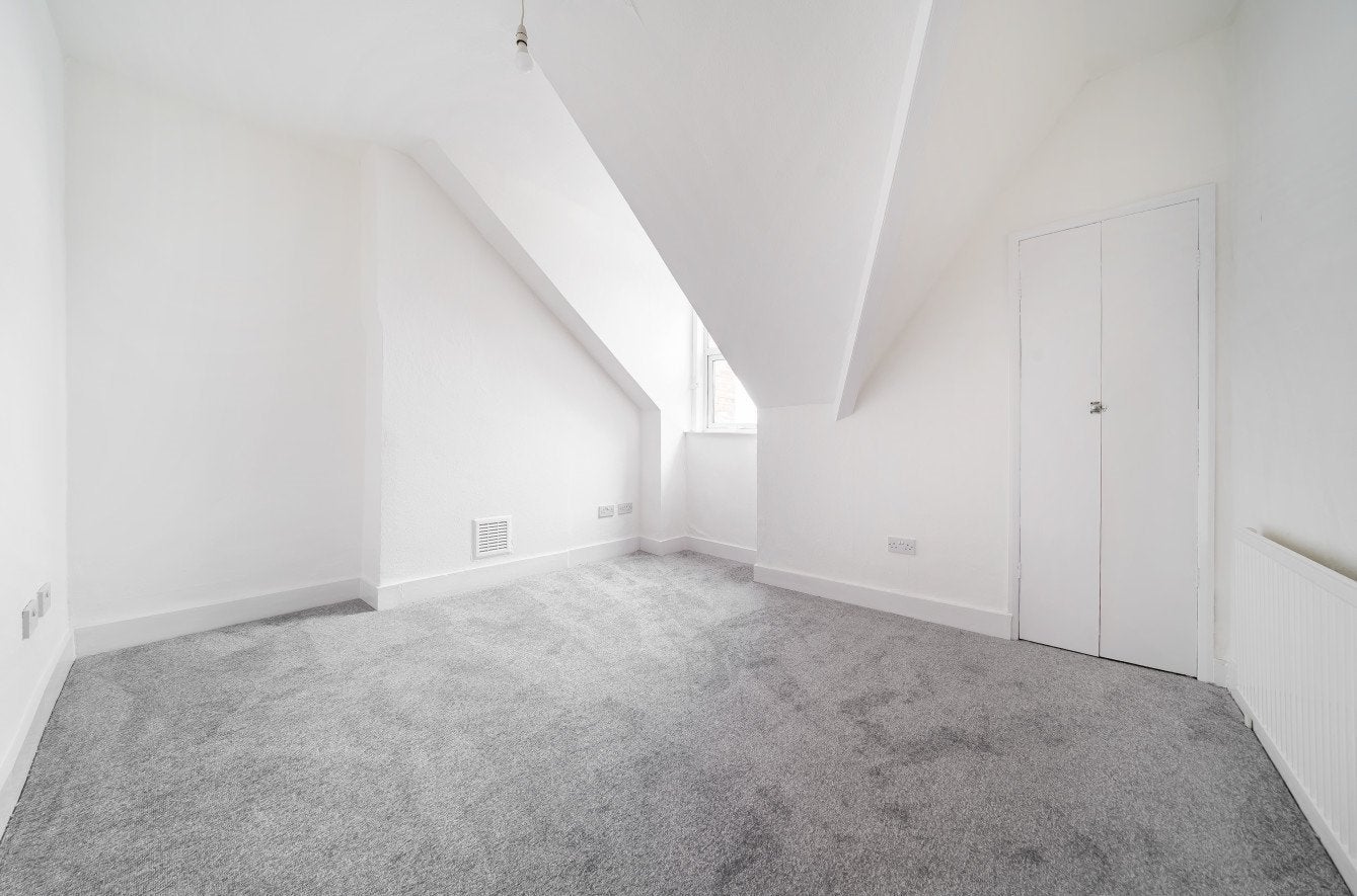 Flat Old Devonshire Road in Greater London