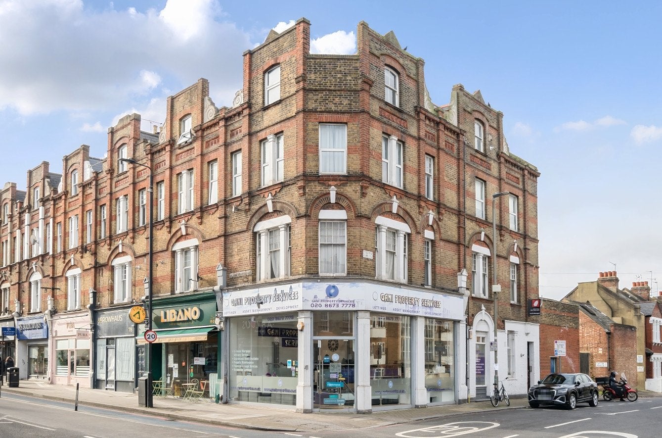 Flat Old Devonshire Road in Greater London