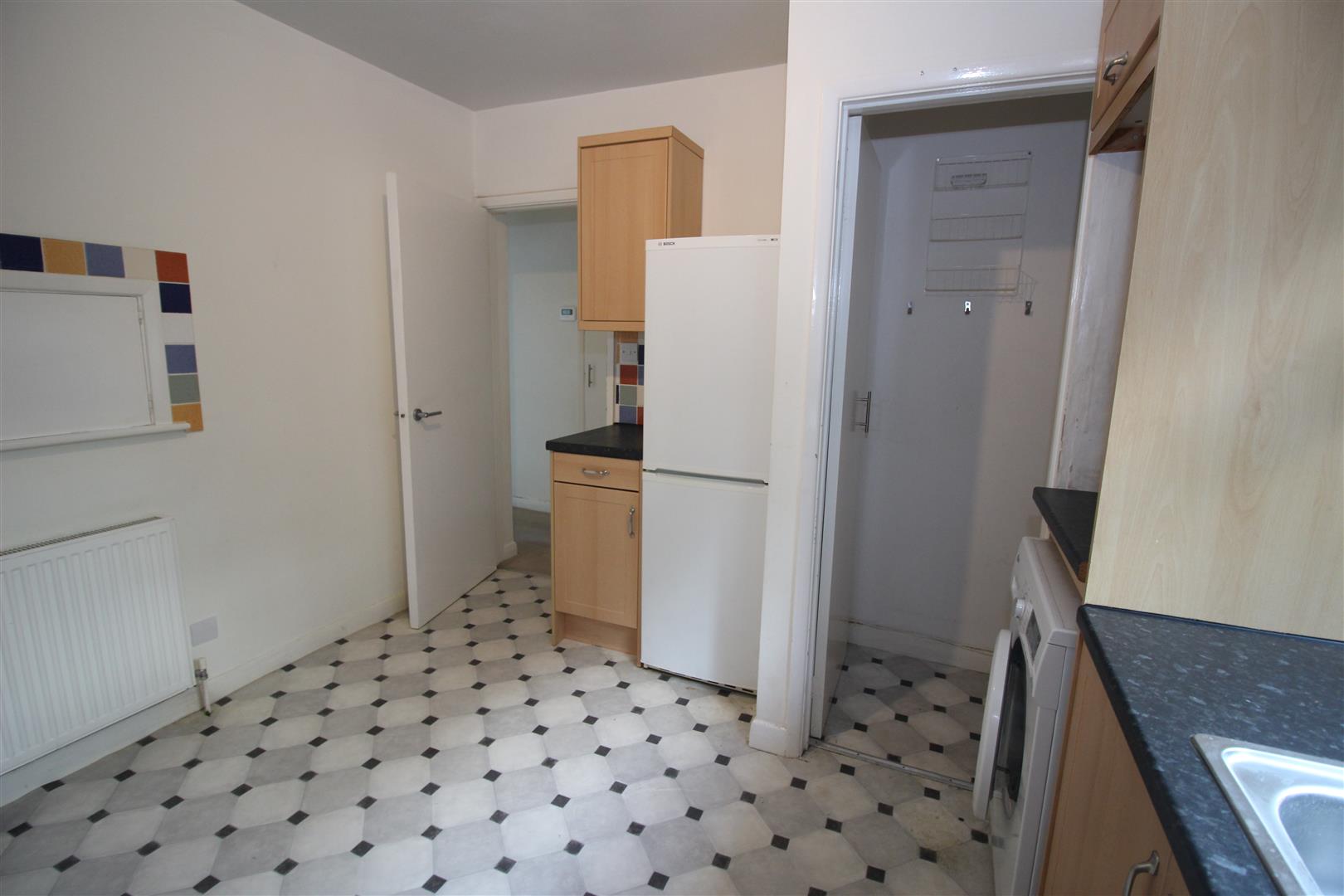 Flat Solsbury Way in Bath