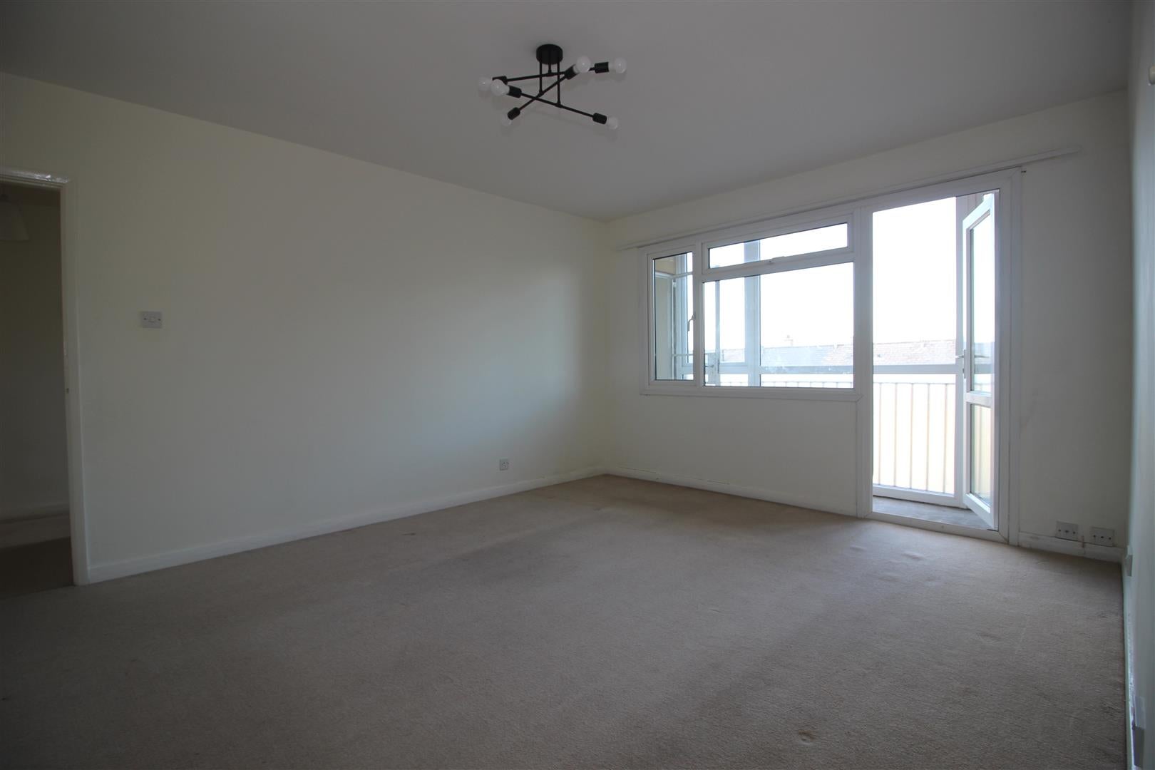 Flat Solsbury Way in Bath
