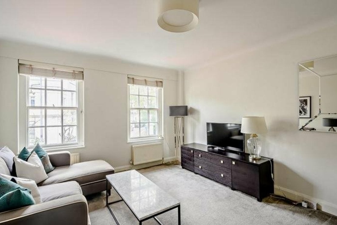 Flat Fulham Road in Greater London