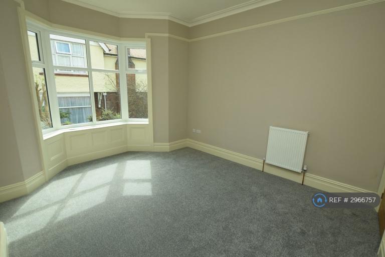 Flat Scalby Road in Scarborough
