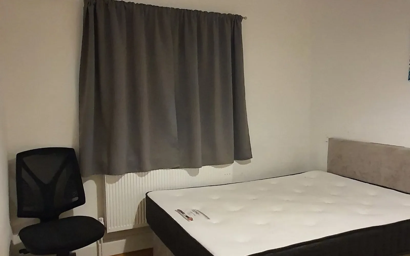 Room Firbank Drive in Watford