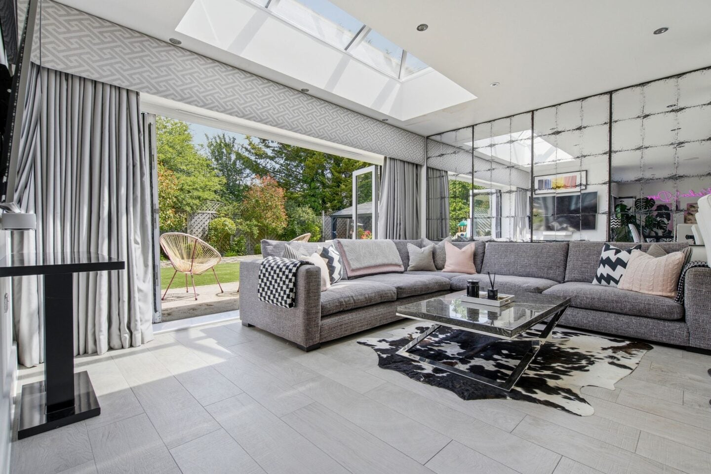House Mayfield Place in Cranbourne