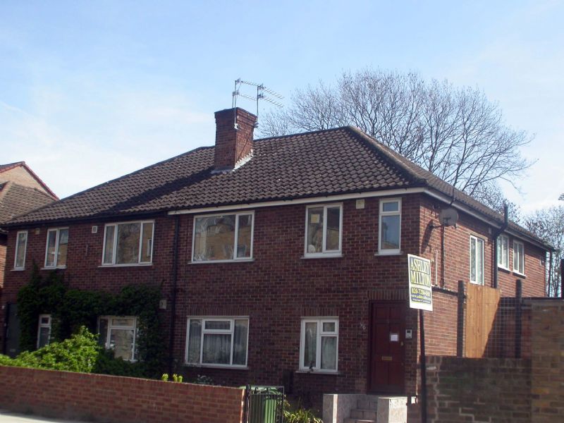 Flat Brondesbury Park in Greater London