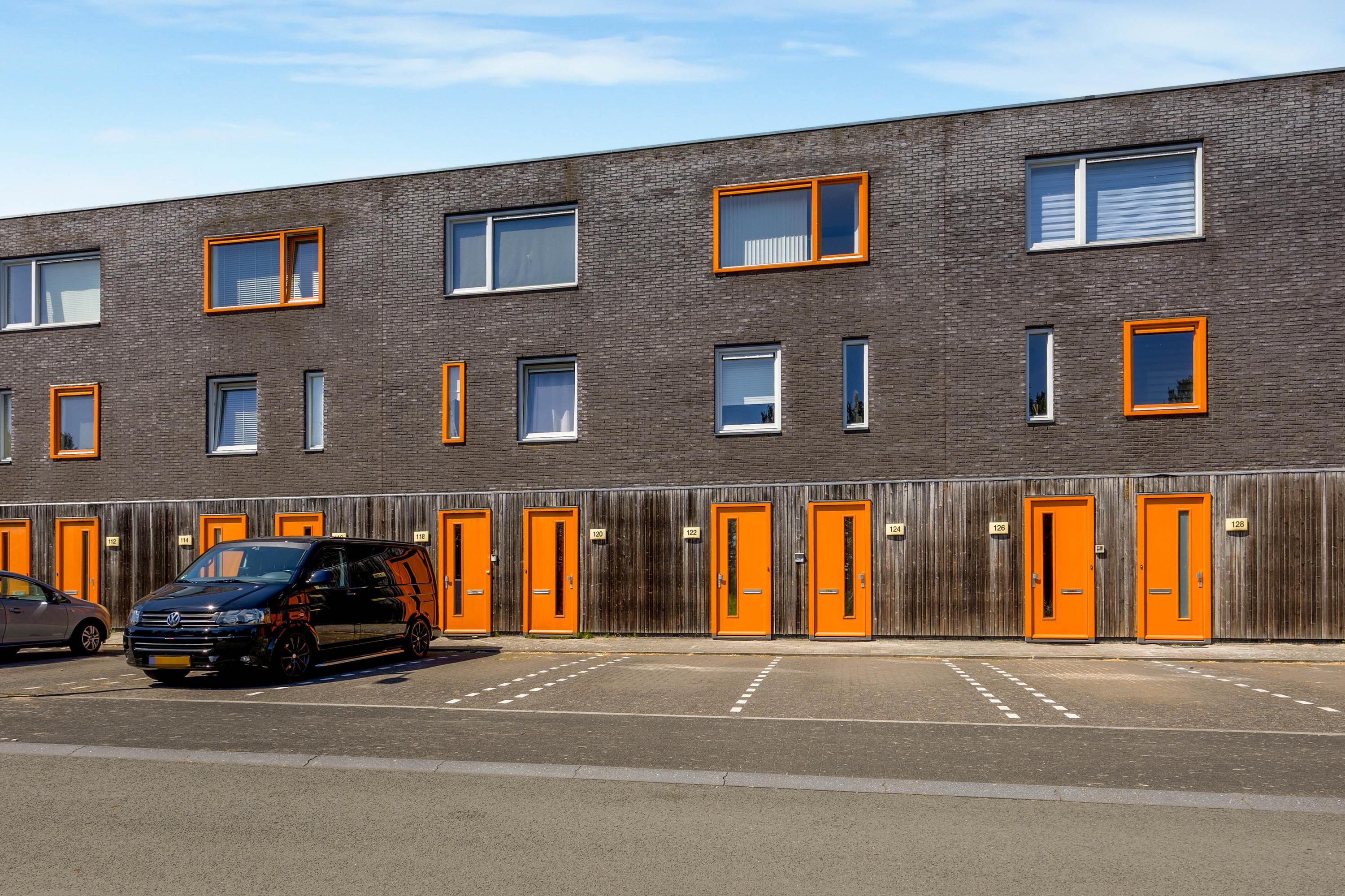 Appartement Montreallaan 122 in Nieuw-Vennep