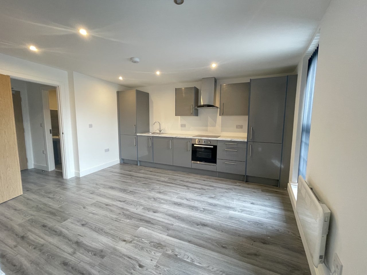 Flat Gledhow Road in Leeds