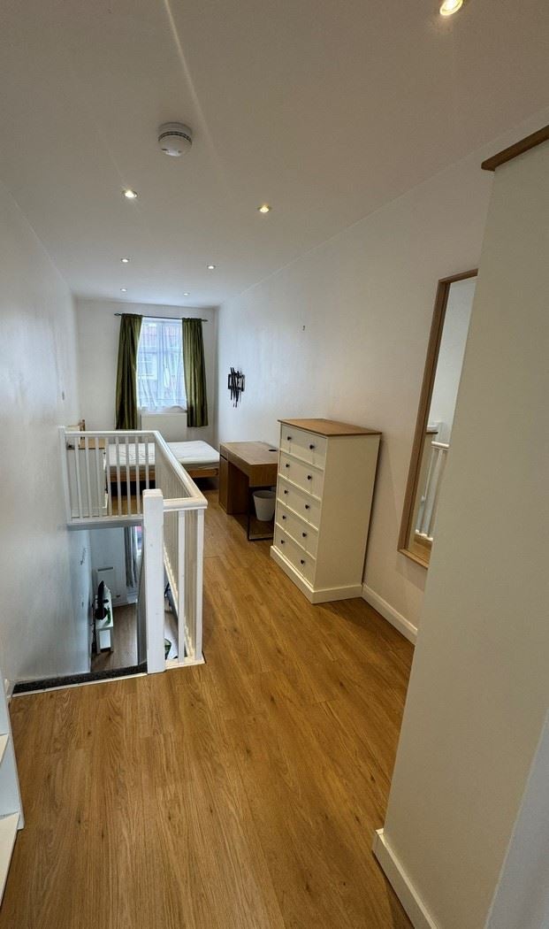 Room Havant Road in Portsmouth