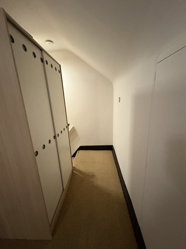 Room Grange Park Road in Greater London