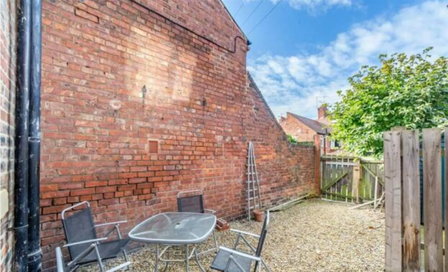 Flat Amble Grove in Newcastle upon Tyne