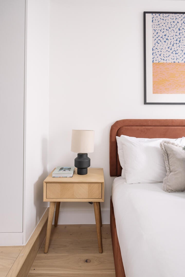 Flat Warwick Road in Greater London