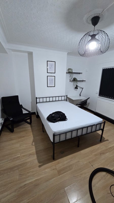 Room Stothard Street in Greater London