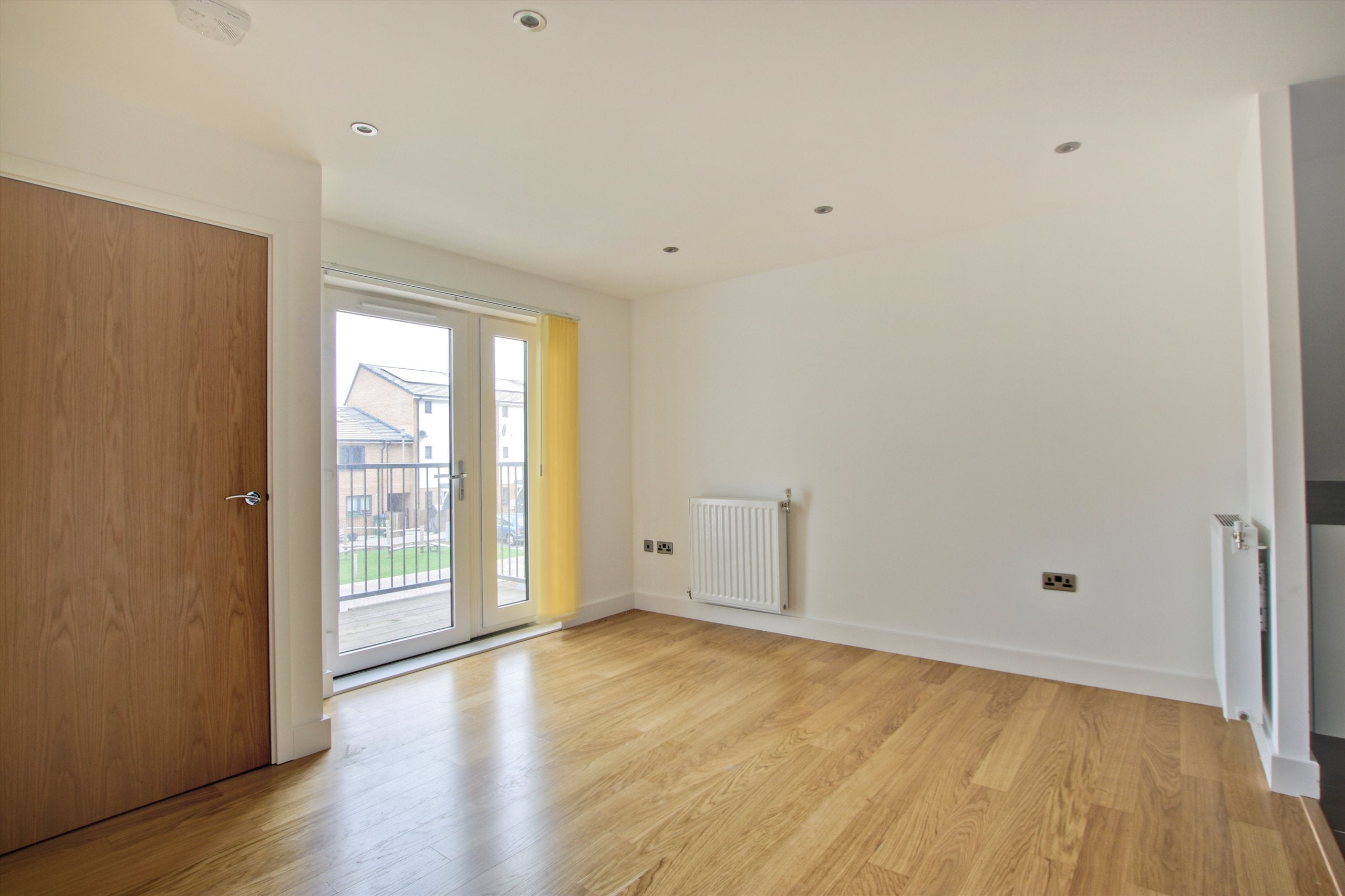 Flat Fairthorn Road in Greater London