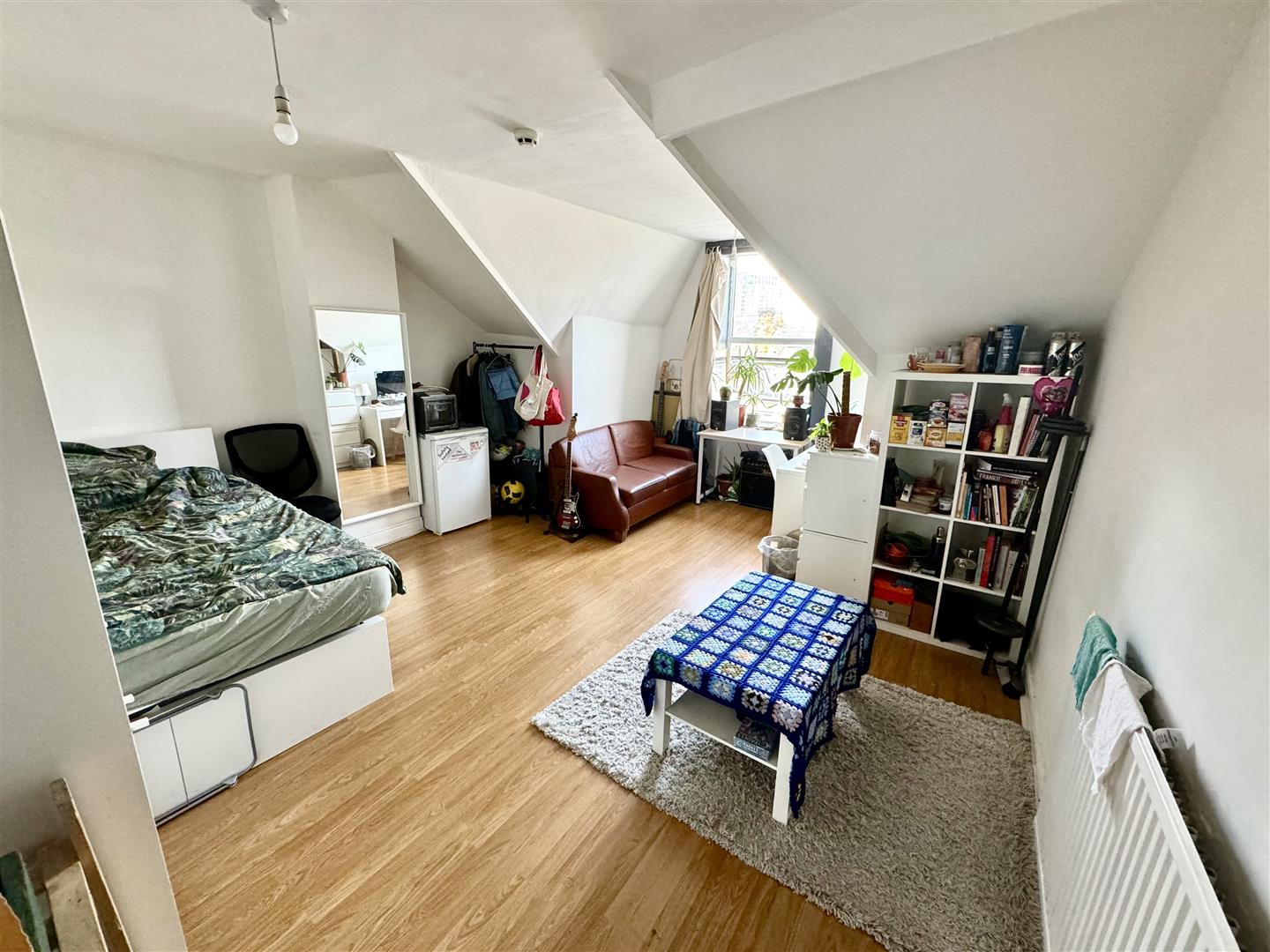 Room London Road in Sheffield