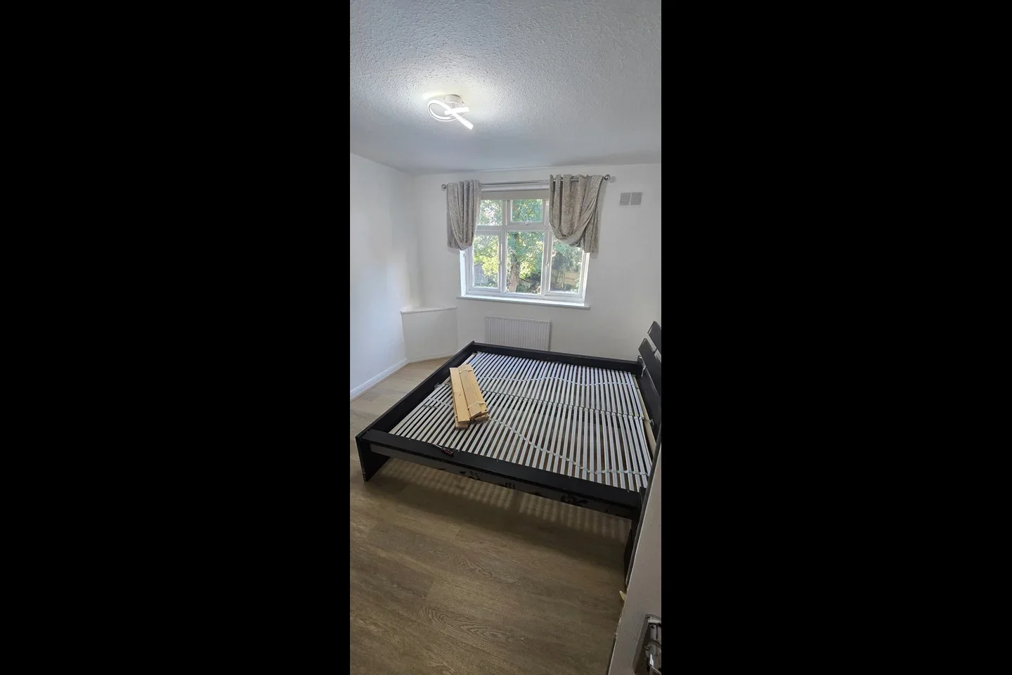 Flat Methuen Close in Greater London
